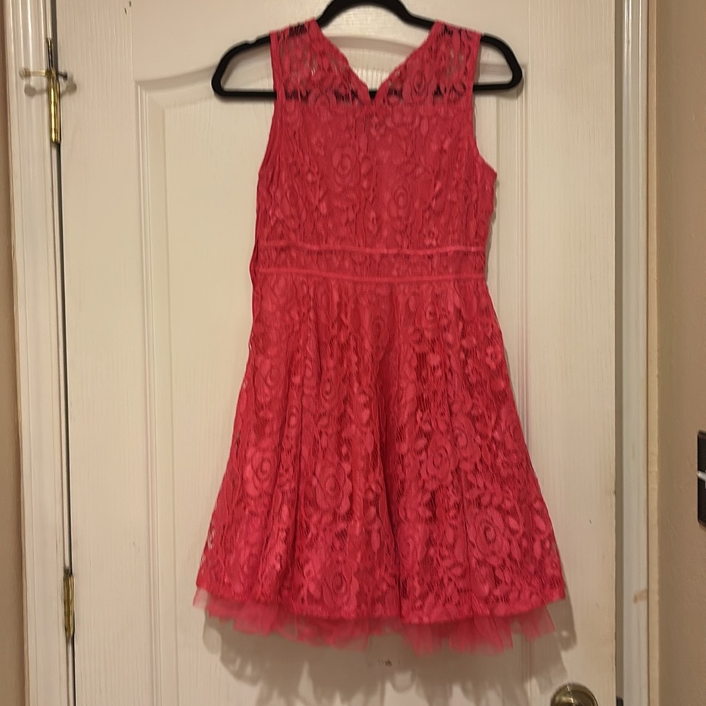 Girls dress - Picture 2 of 2